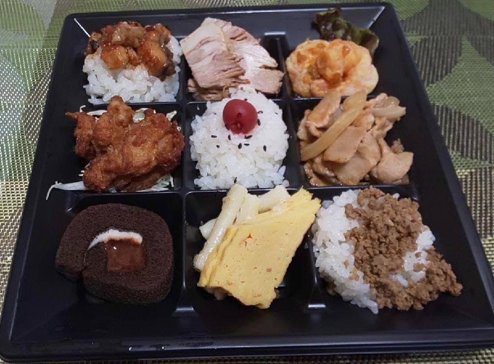 おもてなし弁当 折彦