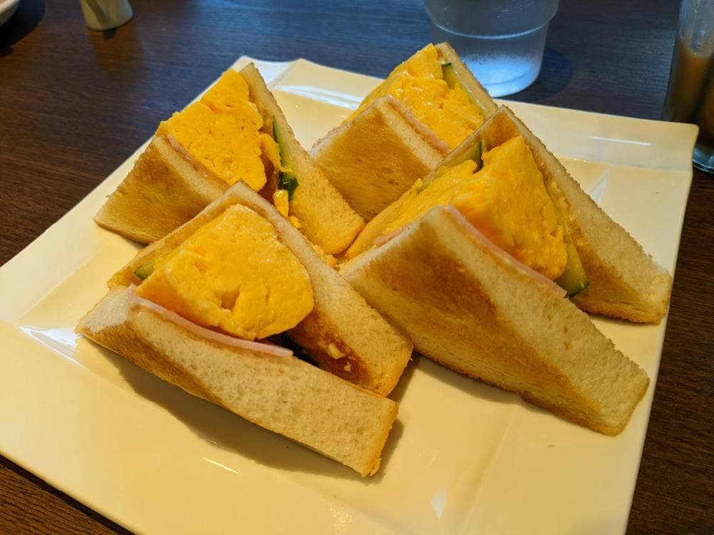 支留比亜珈琲店 岩塚店