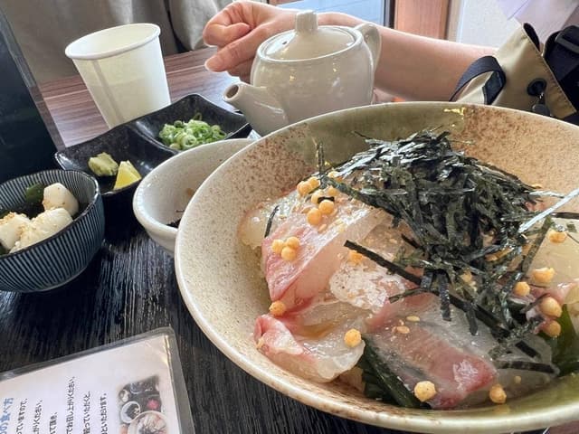 郷土料理 潮風 - サブ画像1