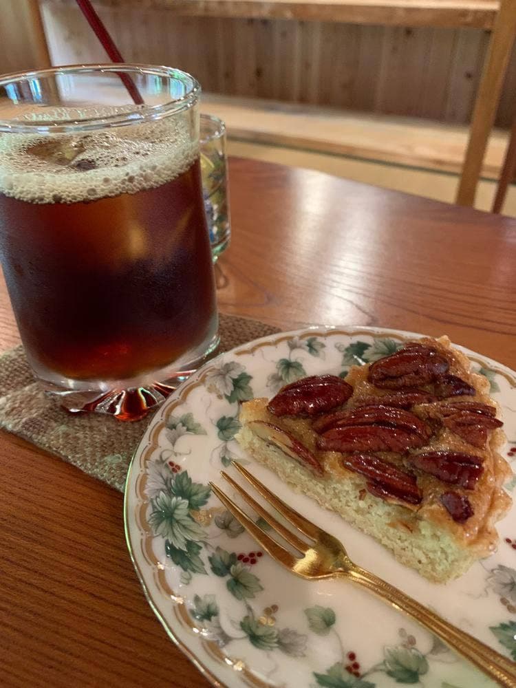 カフェ葉流乃音