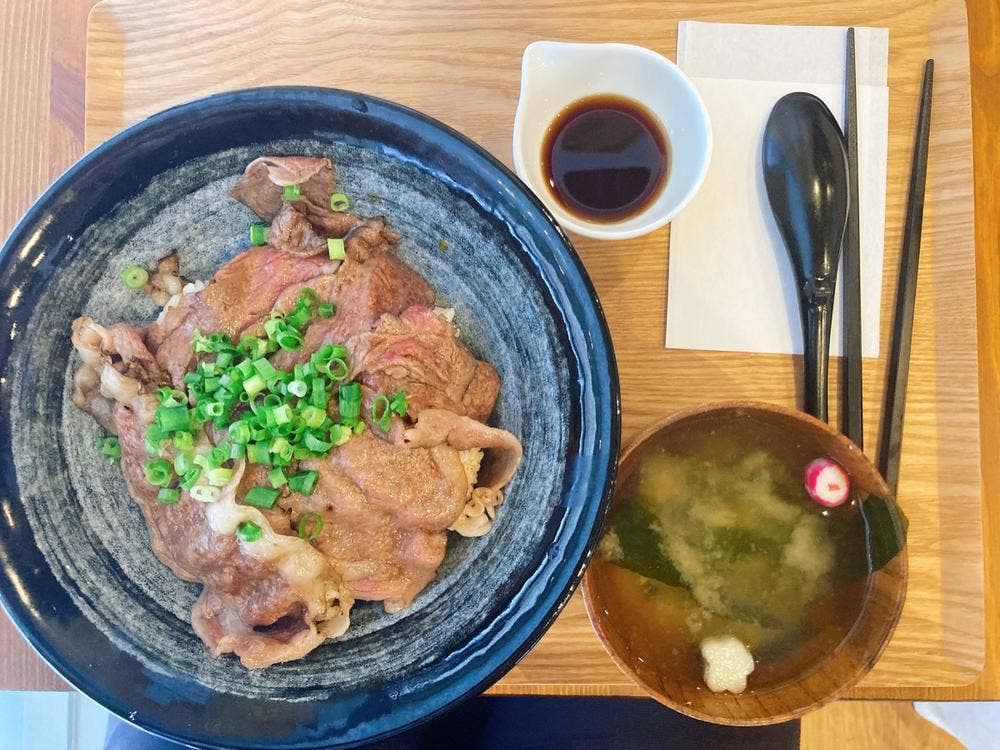 炙りすき丼 ほし乃