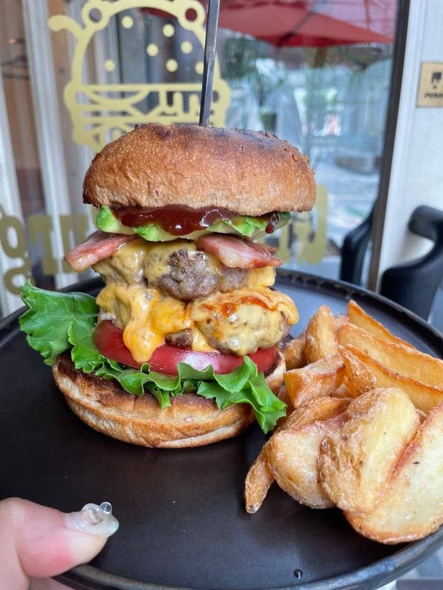 Greedy Burger 名古屋駅店 - サブ画像1