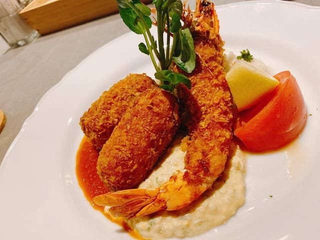 洋食クアトロ 元町店 - サブ画像3