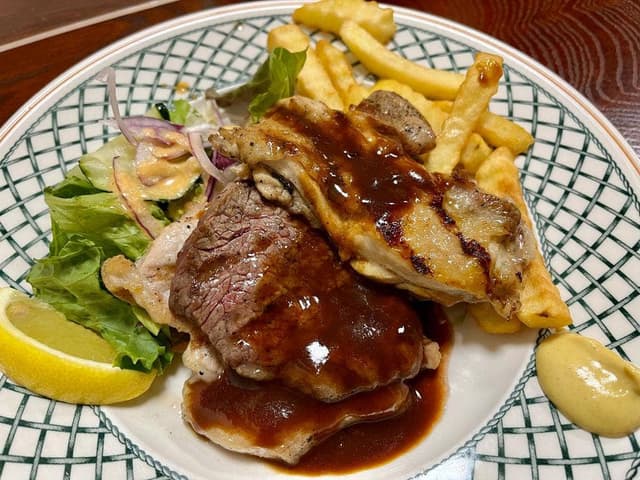 洋食屋 - サブ画像1