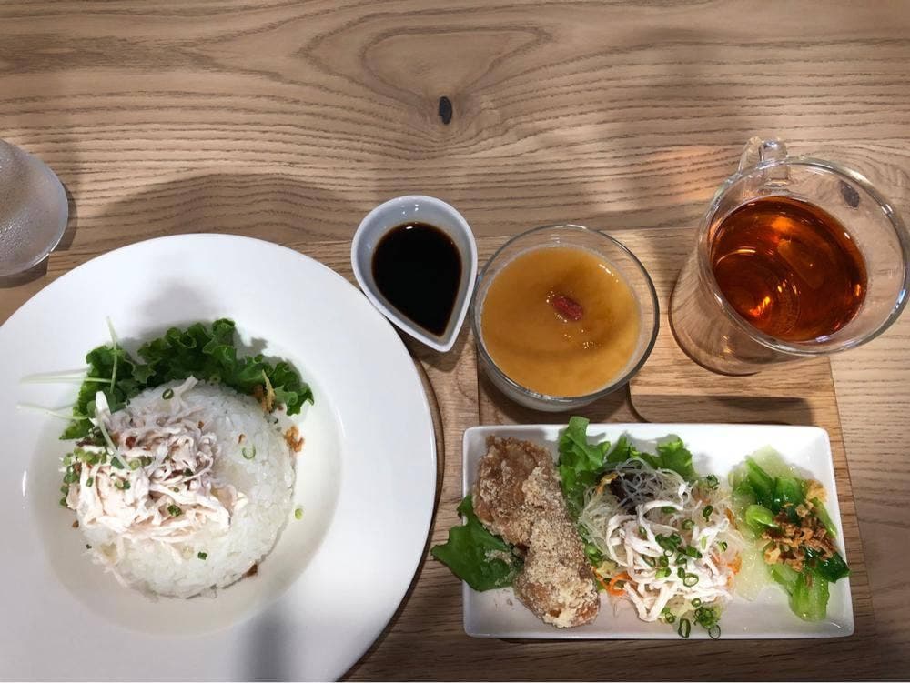 飲茶ぷーある palemta店