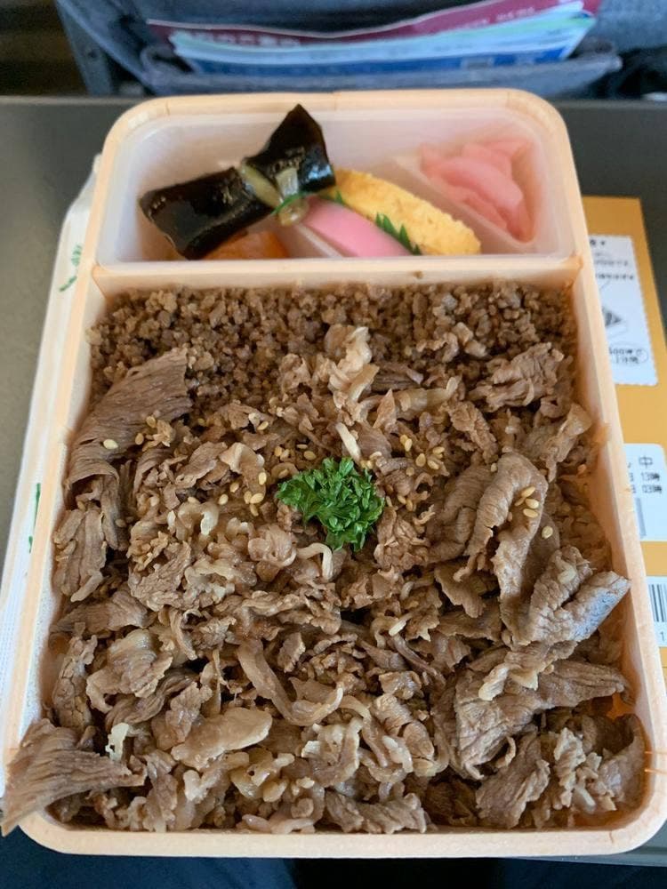 松川弁当店 米沢駅ホーム