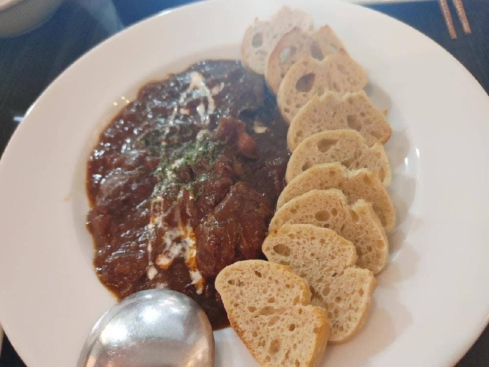 ワイン食堂 莉庵