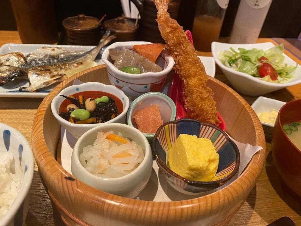 ごちそうダイニング ななつの花 JR九州ホテル ブラッサム博多中央