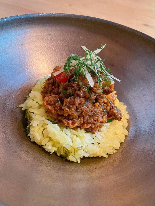 カレーのアキンボ - サブ画像1