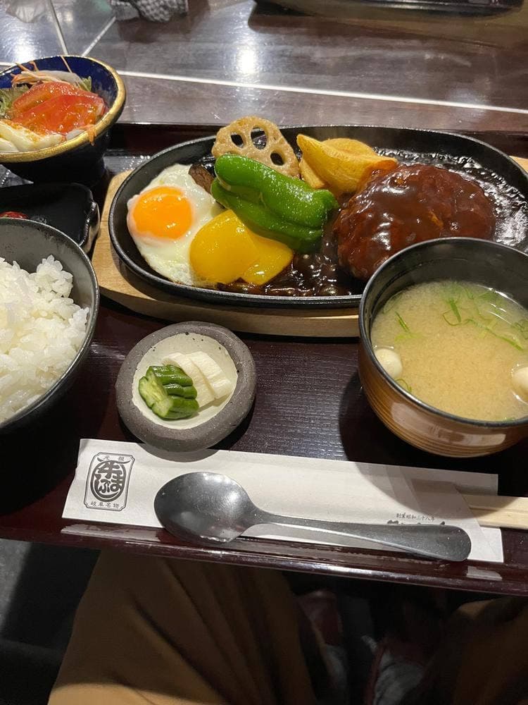 みわ屋 南森町店