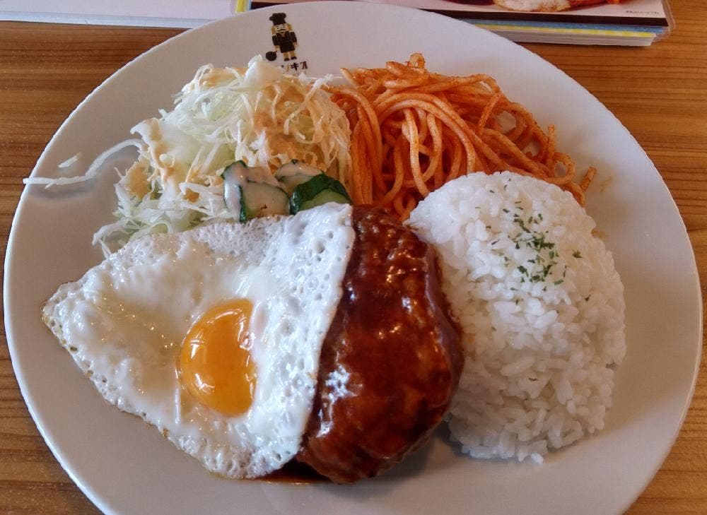 喫茶店 ピノキオ 天理岩室店