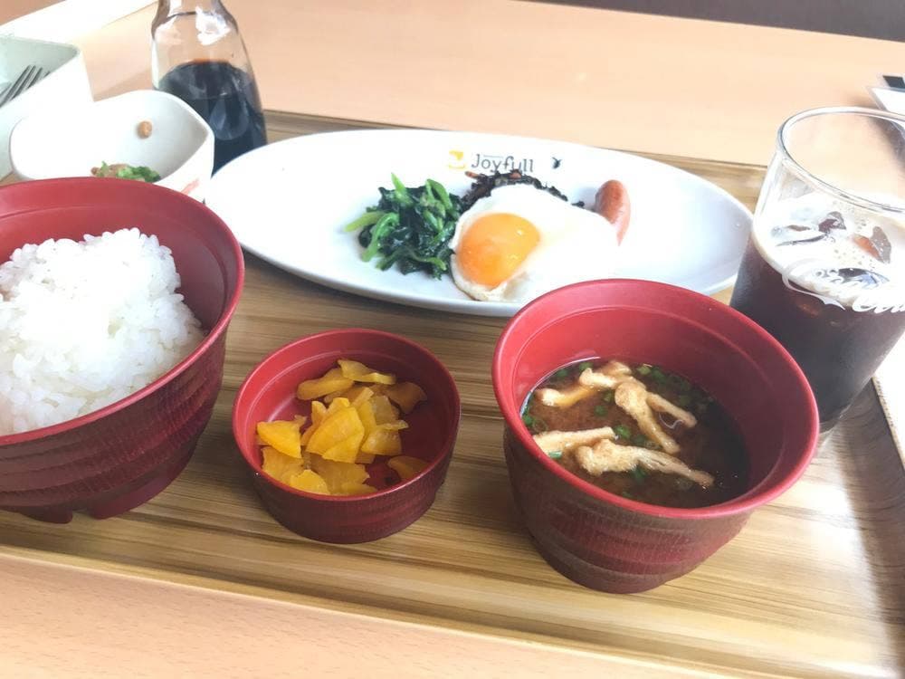 ファミリーレストラン ジョイフル 関赤土坂店