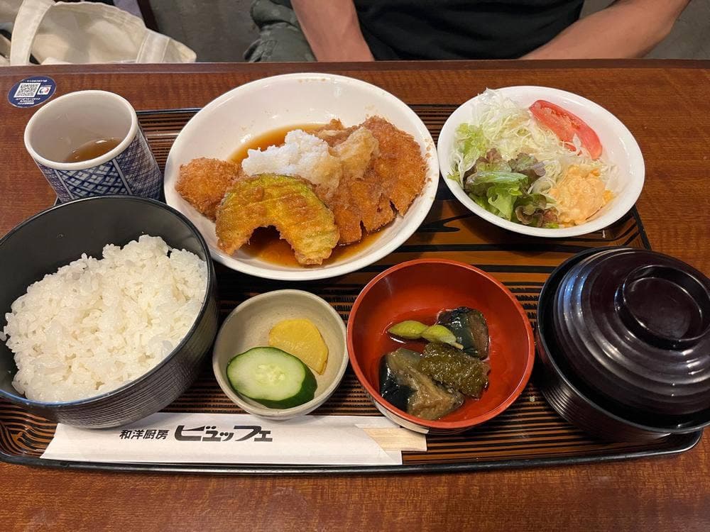 レストラン ビュッフェ