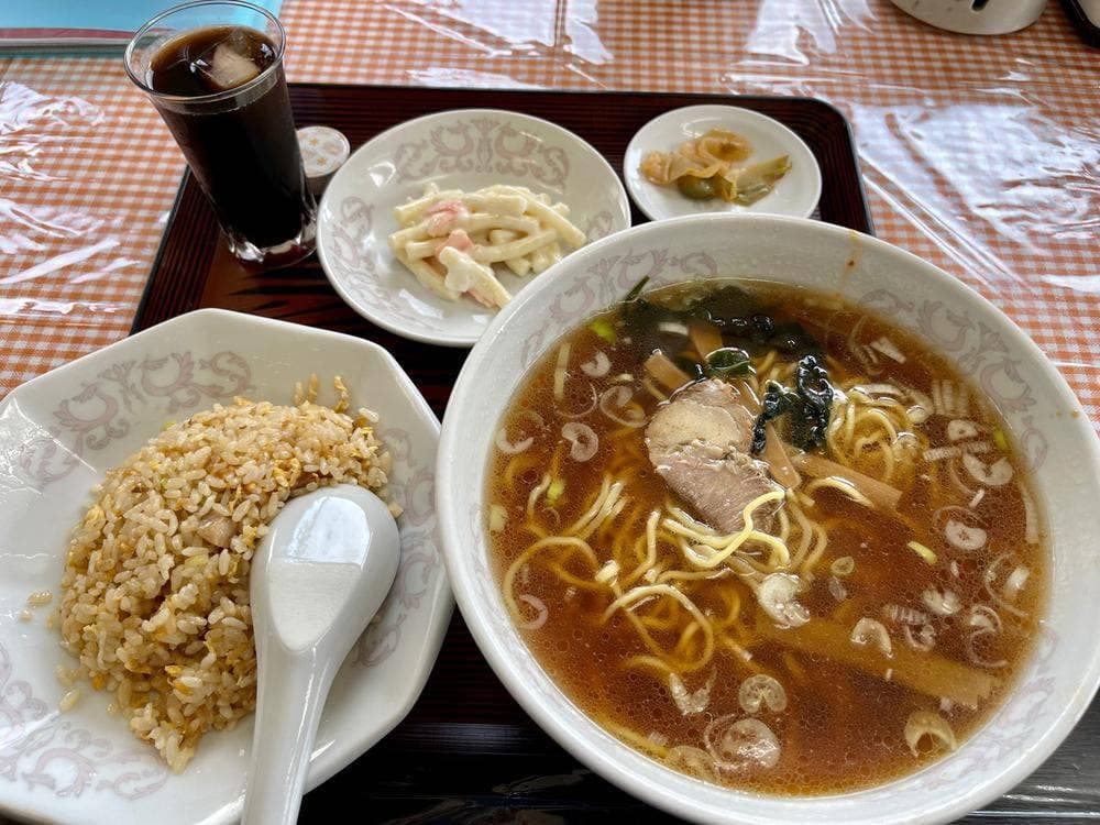 亮華楼