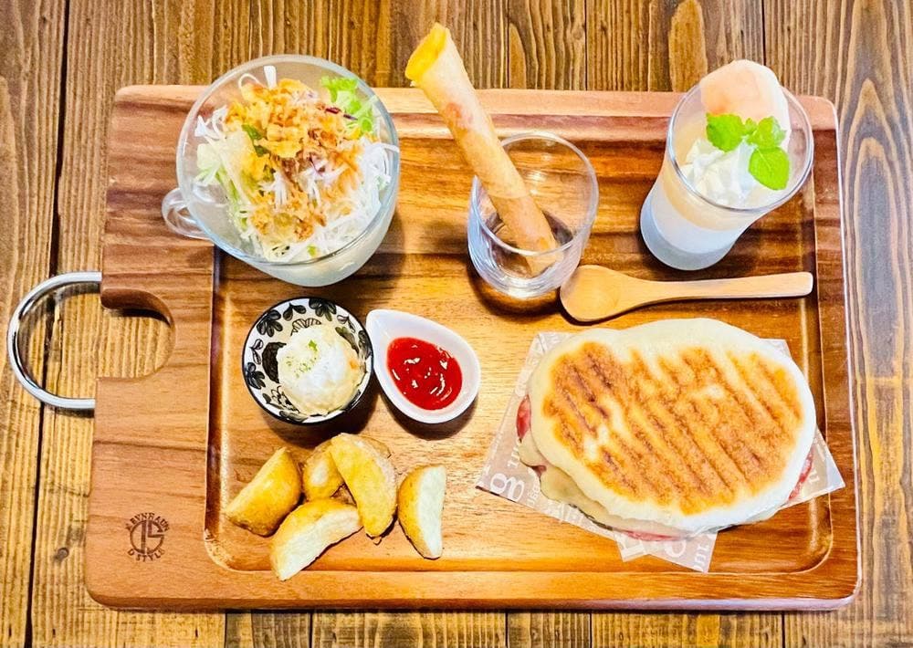 カフェ パニーノ