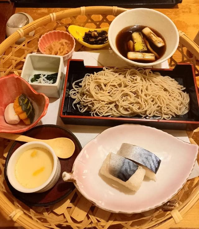 四季自然喰処 たちばな ヒルトンプラザイースト本店 - サブ画像3