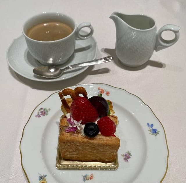 阪急うめだ本店 マイセン カフェ - サブ画像3