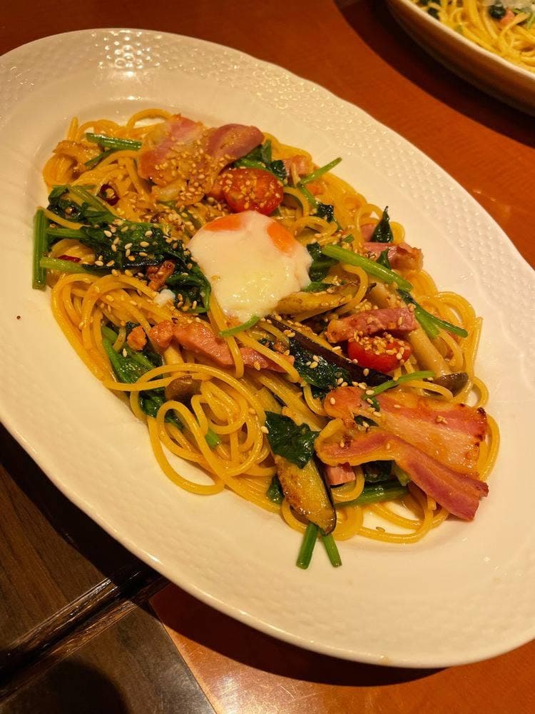 チーズとWINE 新横浜店