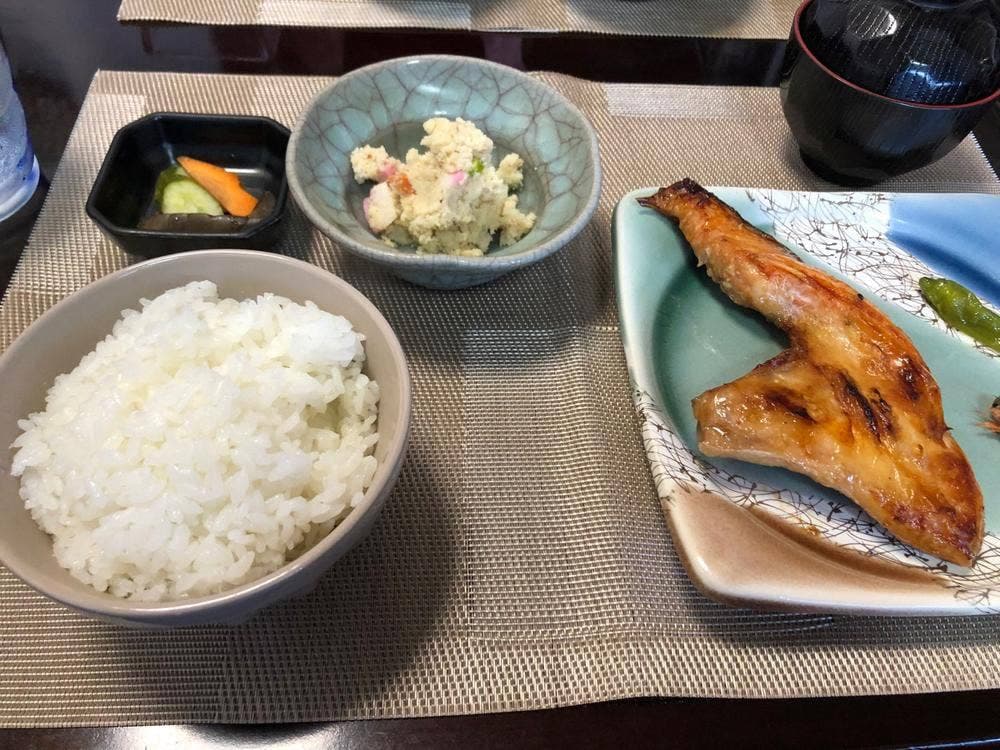 お食べ家 円
