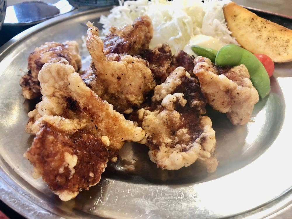 ハタ食堂