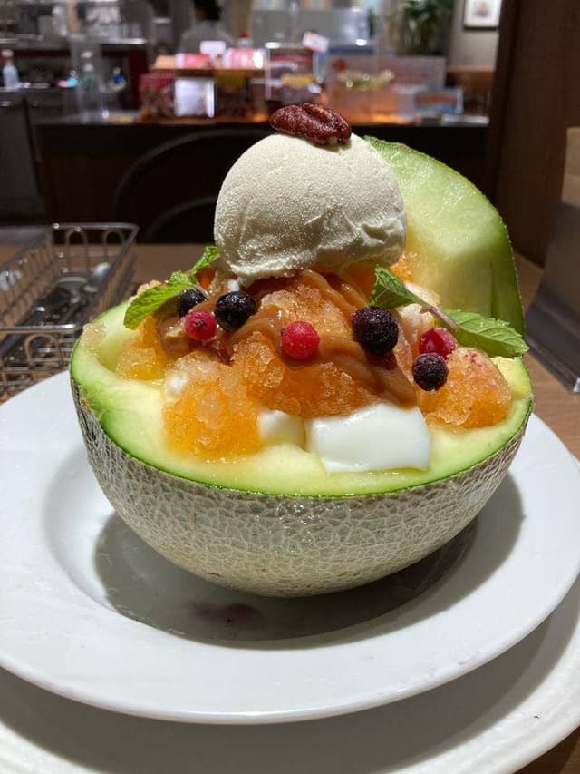 ロイヤルホスト 天神西通り店 - サブ画像1