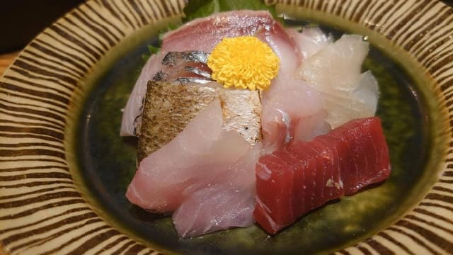 魚料理・もつ鍋 山咲き - サブ画像1