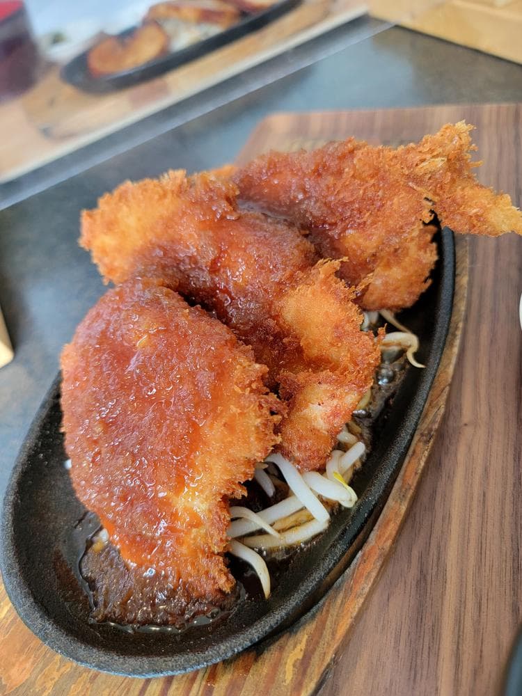 ともや食堂 伊勢崎田部井店
