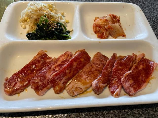 炭火焼肉モランボン本店 - サブ画像1