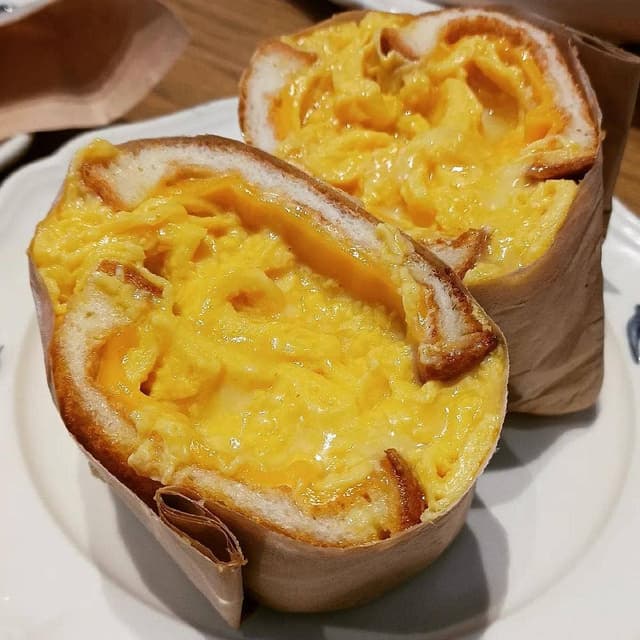 天然酵母の食パン専門店 つばめパン&Milk 庄内緑地公園店 - サブ画像3