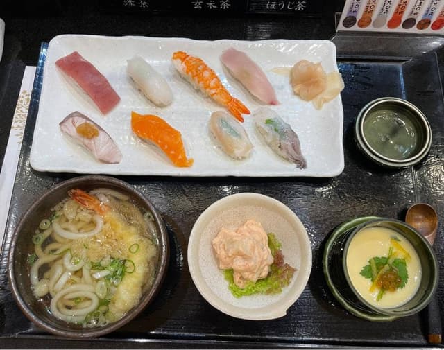 活魚廻転寿司 水天 原店 - サブ画像2