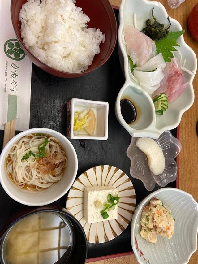 かねやす食堂 - サブ画像2