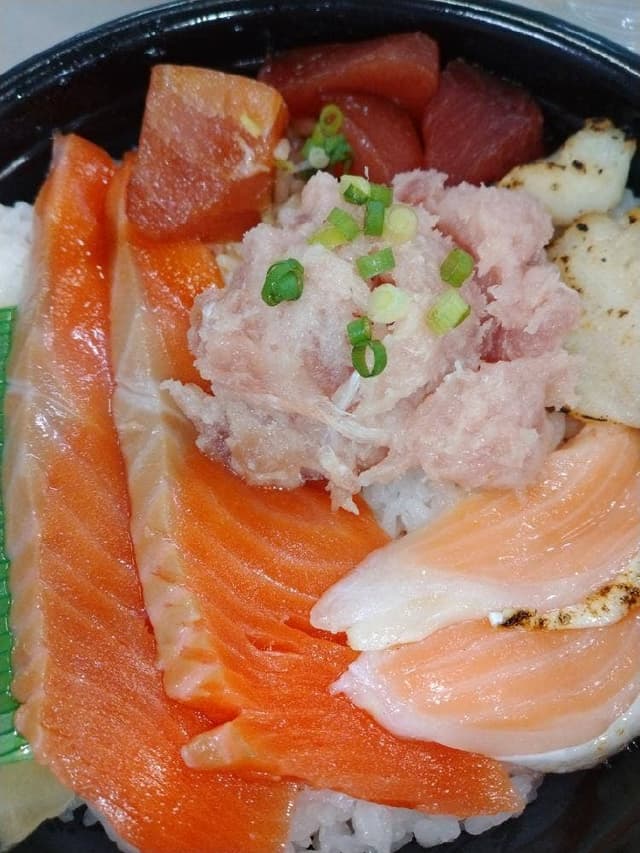 魚丼 神田西口店 - サブ画像2