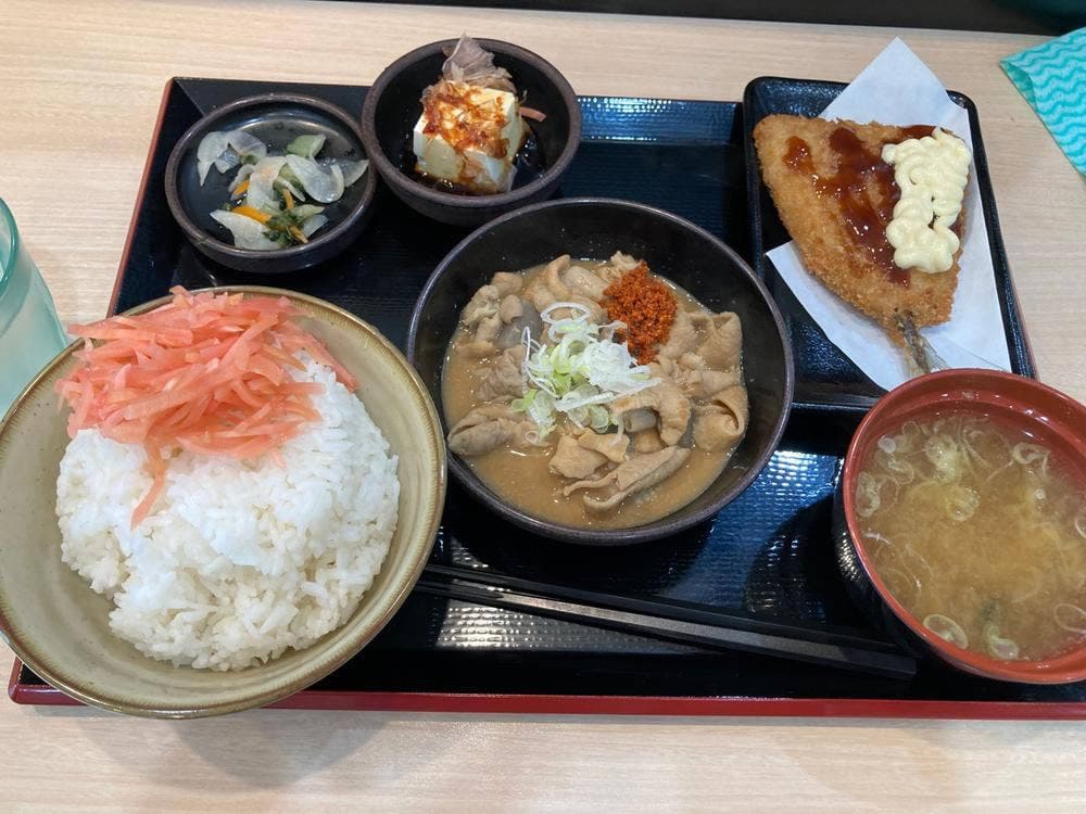 ゆで太郎 もつ次郎 福井種池店