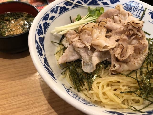 九州らーめん亀王 JR新大阪駅店 - サブ画像3