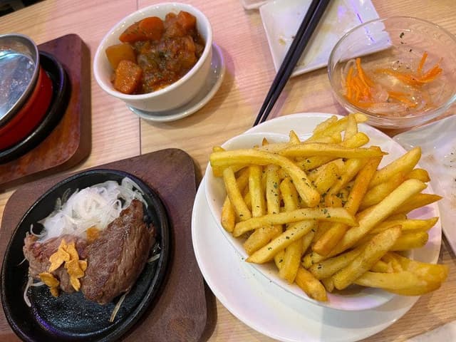 ビーフキッチンスタンド 武蔵小杉一番街店 - サブ画像1