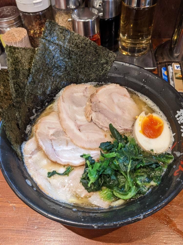 横浜らーめん 壱八家 ゆめが丘店