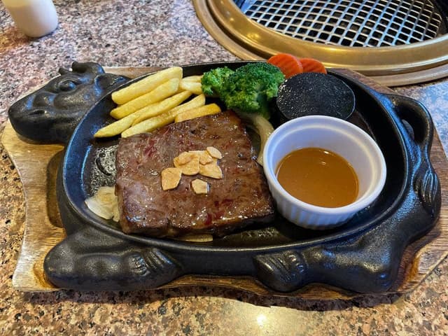 肉御殿 糸満本店 - サブ画像3