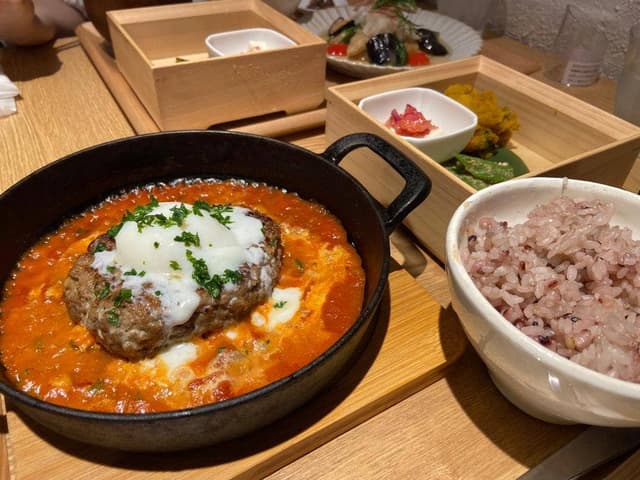 ゆとりの空間 NU茶屋町プラス店 - サブ画像1