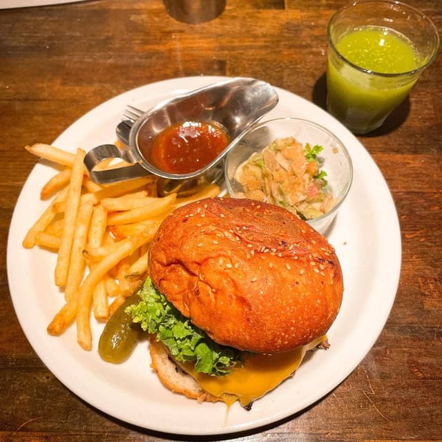 Whisky Burgers Bar 中野 - サブ画像3