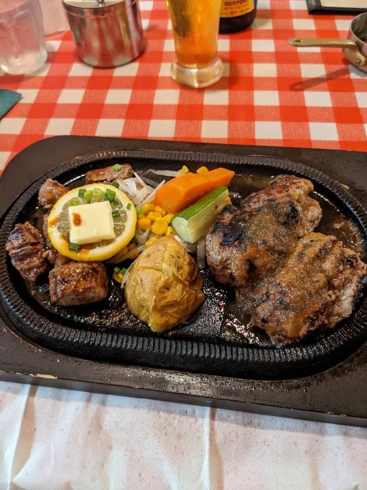 炭火焼ハンバーグレストラン KYU