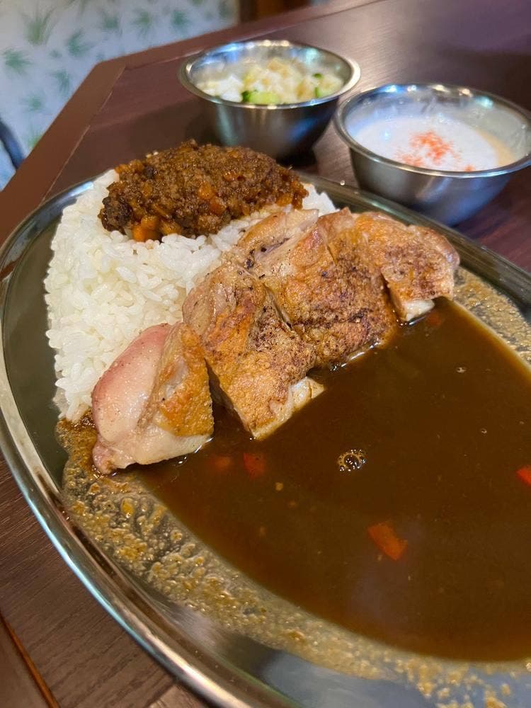 カレーの店 no curry  no life.