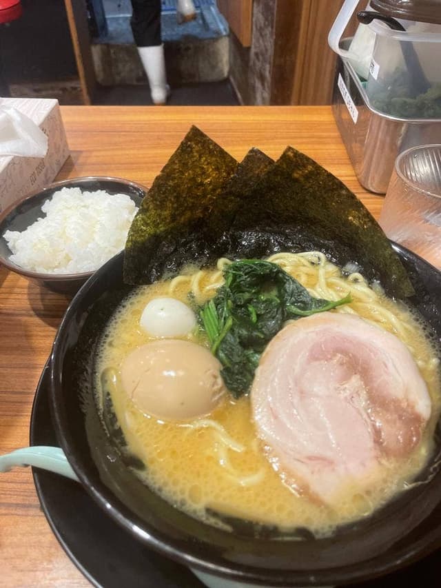 横浜家系ラーメン 小田原商店 マックス - サブ画像1