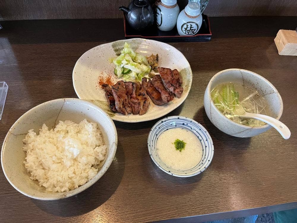 炭火焼牛タン音炭