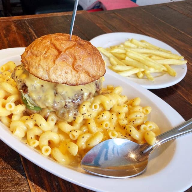 WORLD WIDE BURGER - サブ画像3