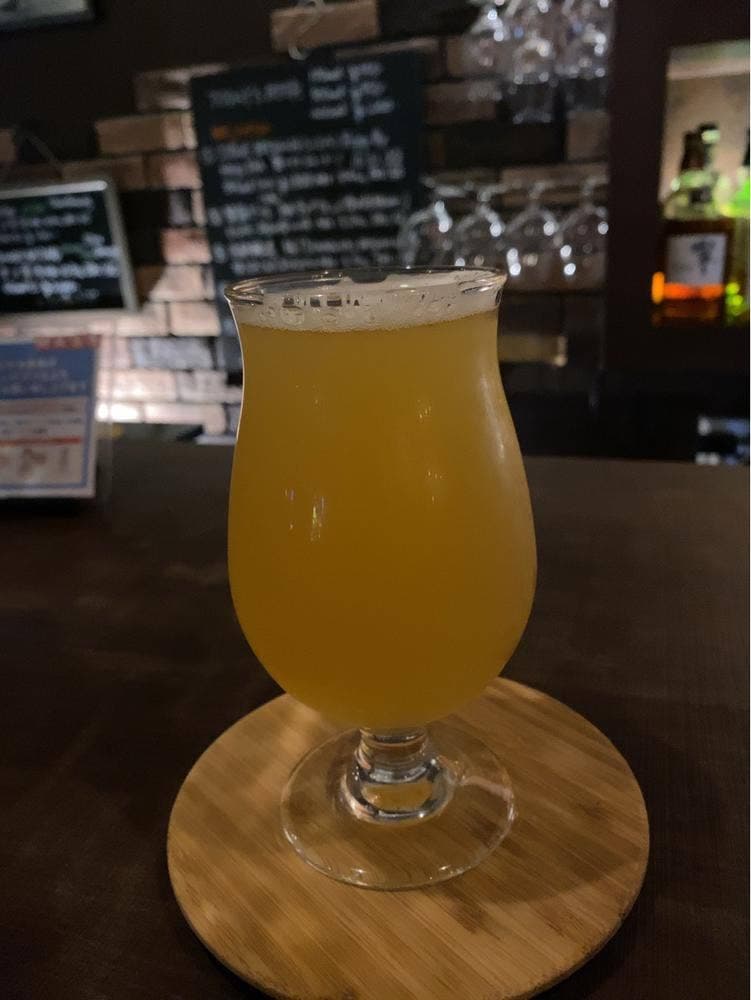 Beer Bar moon beams