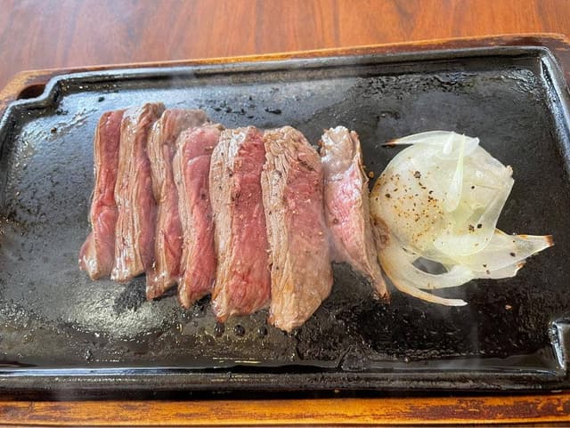 ステーキ屋 瓦 - サブ画像1