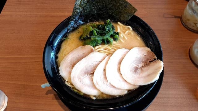 横浜家系ラーメン 初の家 - サブ画像1