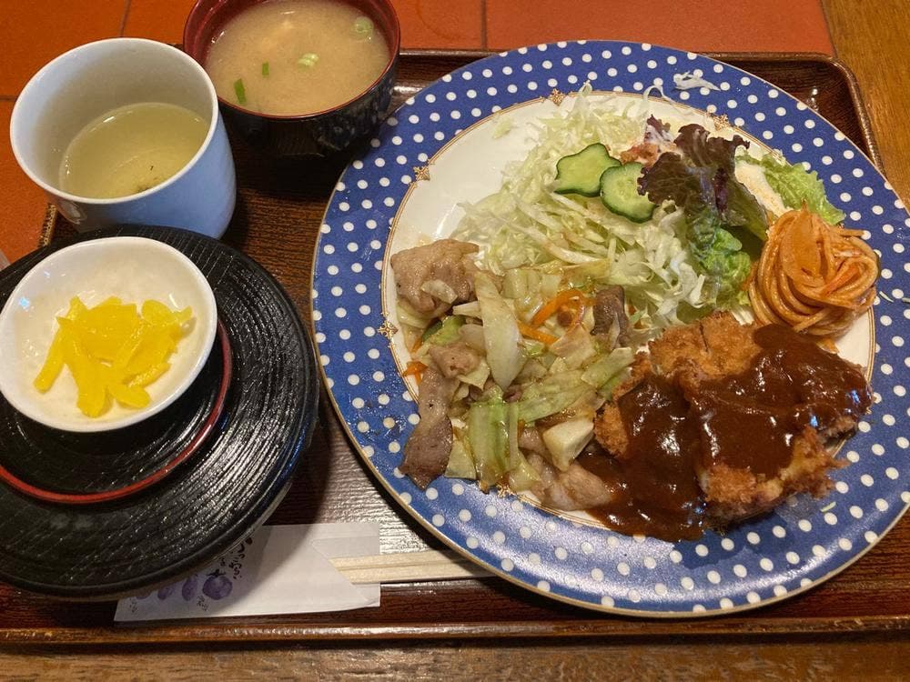 喫茶クレヨン