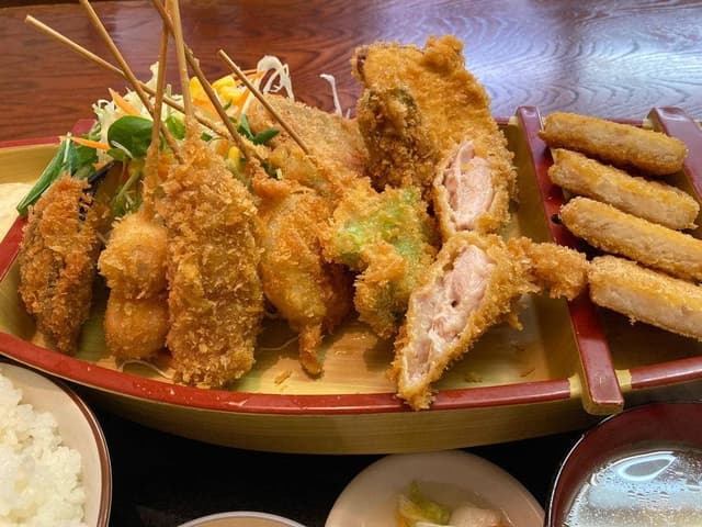 ラーメン とん吉 - サブ画像1