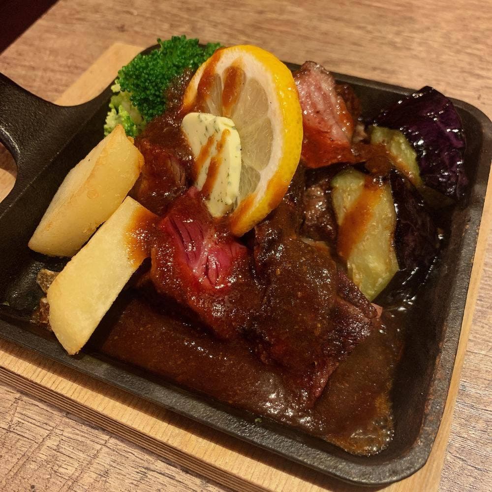 炭火とチーズ NIKUBAKA 岐阜駅前店